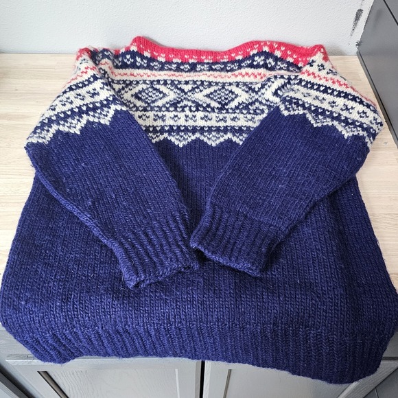 Amazing Vintage Hand Knitted Traditional Norwegian Mariusgenser Sweater